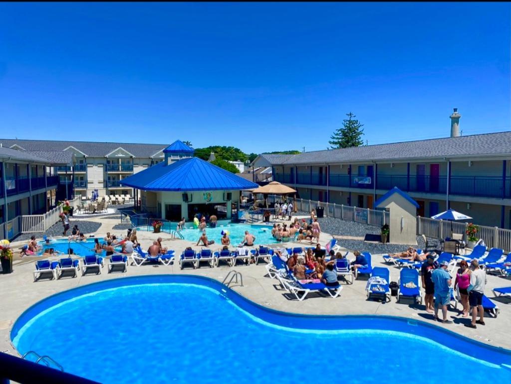 Islander Inn Put-in-Bay Exteriör bild