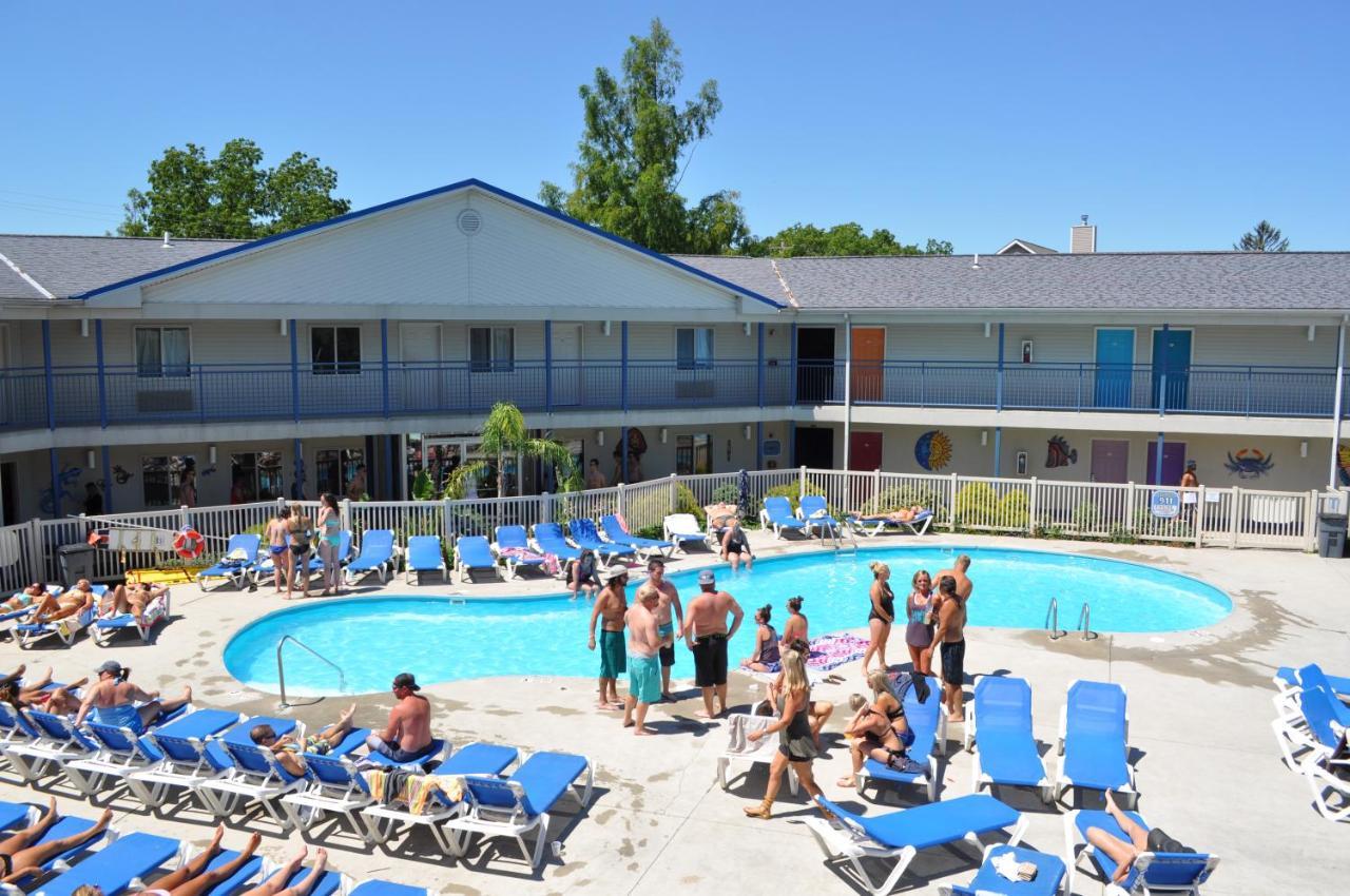 Islander Inn Put-in-Bay Exteriör bild